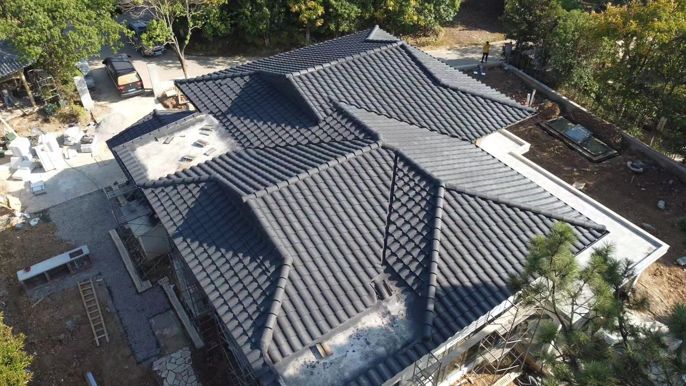别墅屋顶翻新